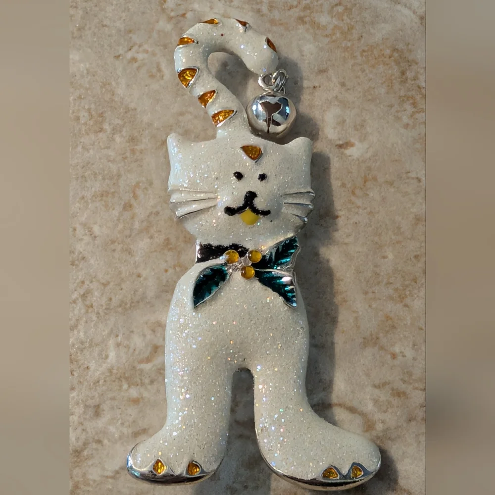 Glittery White Cat Brooch with Working Bell